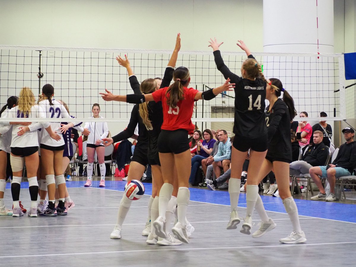 KendallDahlen's tweet image. 6-0 and headed to the USA Division Gold Bracket tomorrow!  #NLQ2025