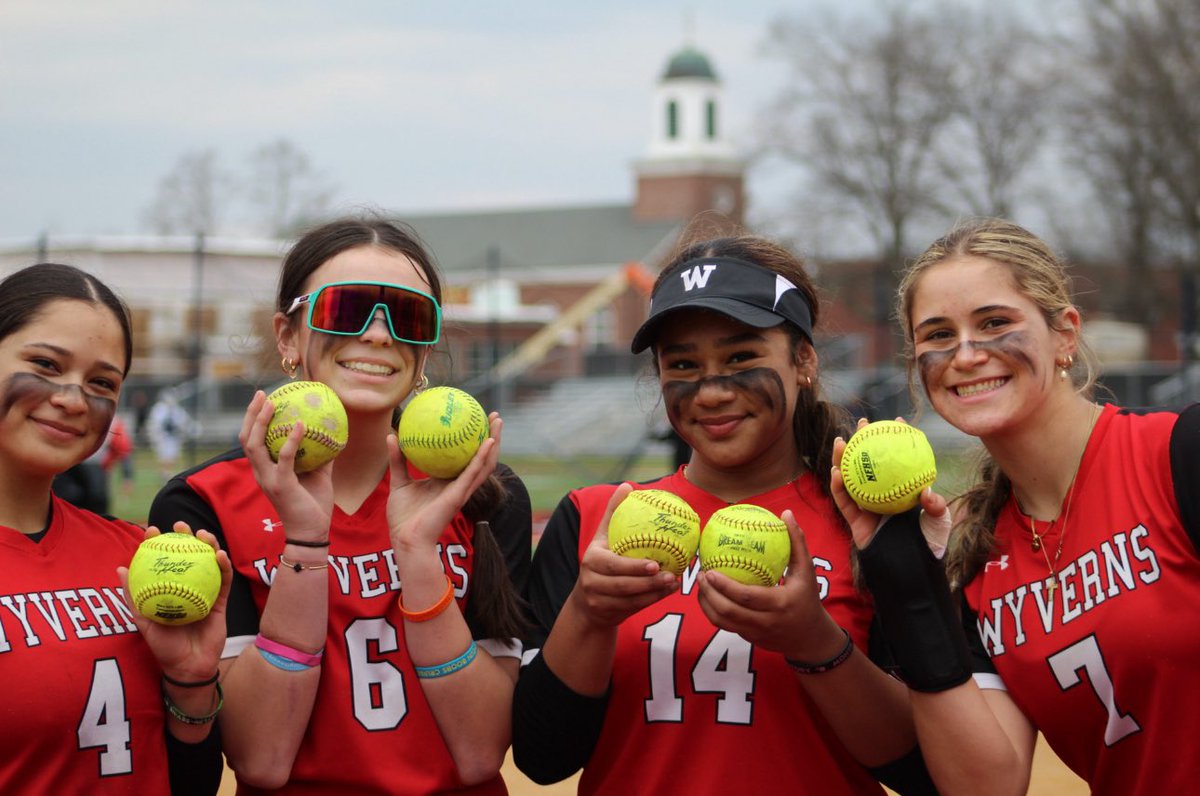 Kingswood Oxford Varsity Wyverns Softball (@ko_vsoftball) on Twitter photo HUGE W FOR OPENING DAY🙌 17-5 against St. Luke’s😤 We had 6 home runs🔥🔥
<a href="/AniajahS_2028/">Aniajah Sanchez</a> ‘28 and <a href="/lillyevans_23/">Lilly Evans</a> ‘29 with 2️⃣ HR’s each and <a href="/remi_rosado/">Remi Rosado 2028</a> ‘28 and <a href="/AlexisNisyrios/">Alexis Nisyrios - 2027</a> ‘27 with 1️⃣ HR each‼️‼️ HUGE W FOR OPENING DAY🙌 17-5 against St. Luke’s😤 We had 6 home runs🔥🔥
<a href="/AniajahS_2028/">Aniajah Sanchez</a> ‘28 and <a href="/lillyevans_23/">Lilly Evans</a> ‘29 with 2️⃣ HR’s each and <a href="/remi_rosado/">Remi Rosado 2028</a> ‘28 and <a href="/AlexisNisyrios/">Alexis Nisyrios - 2027</a> ‘27 with 1️⃣ HR each‼️‼️