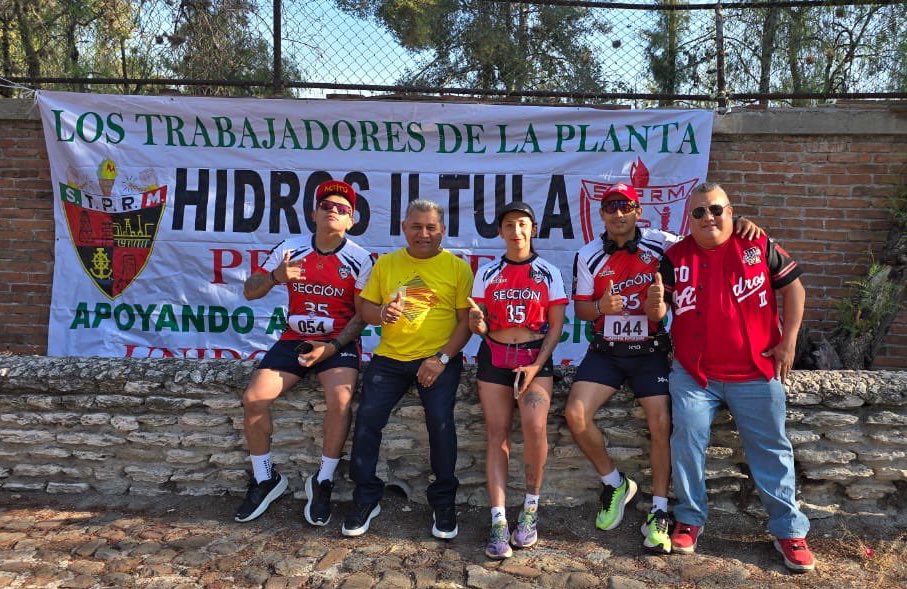 __gabyromo's tweet photo. Se logró 🥹
Primer lugar 21 k femenil, segundo lugar 10k. Nos vamos al nacional a Veracruz 🤘🏻
#Pemex #stprm #atletismo https://t.co/4YbIeRGnaq