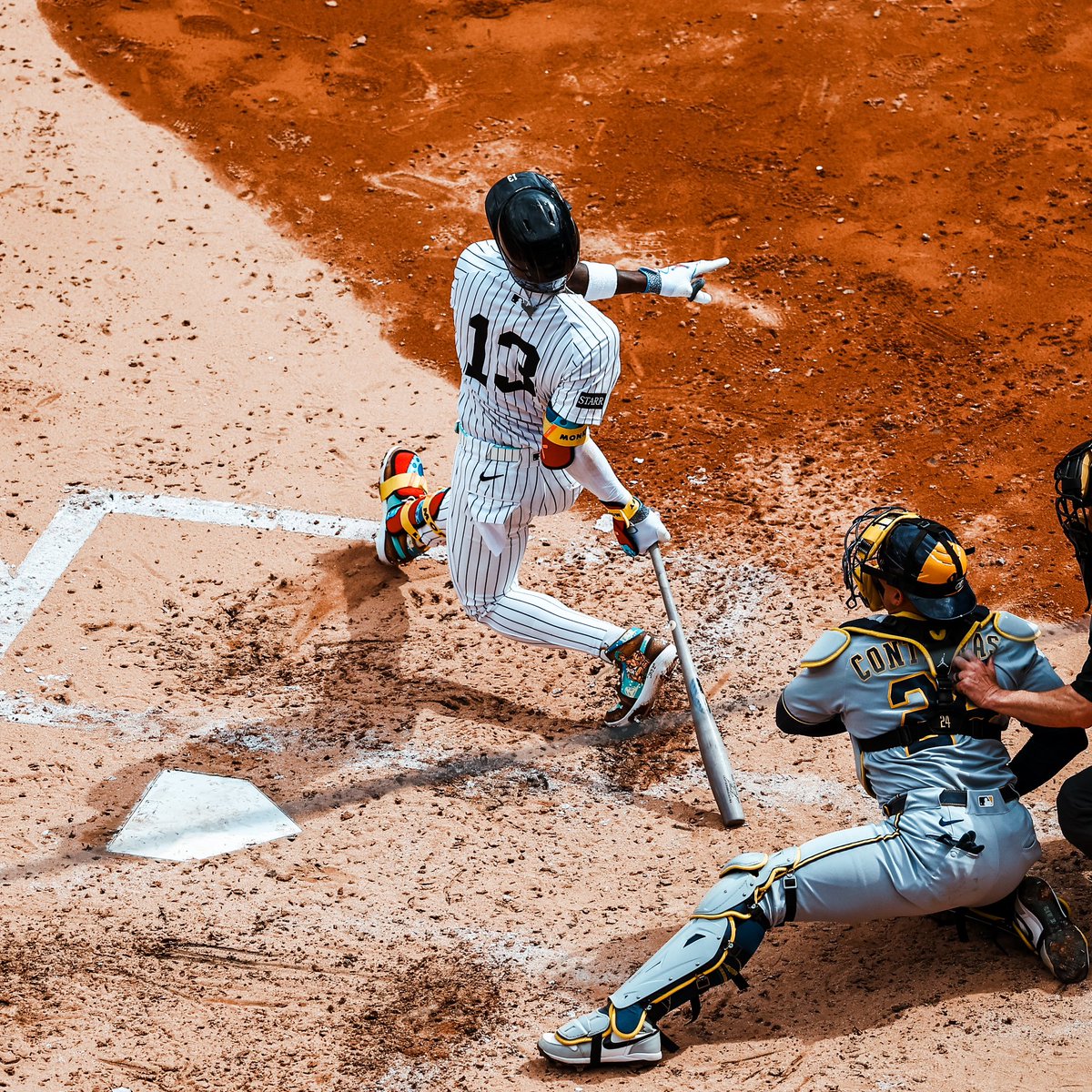 New York Yankees (@yankees) on Twitter photo Got more than One Piece of that one. Got more than One Piece of that one.