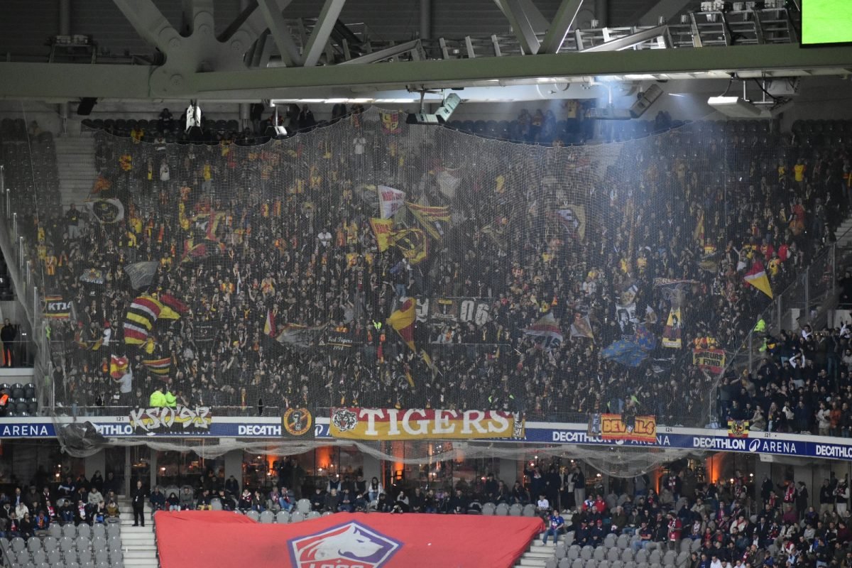 Le_RoroXI's tweet photo. On rentrera sûrement bredouille demain soir mais faisons au moins le taff en tribune

On a pas fait assez de boucant les 2 dernières fois

Remettons l'église au milieu du village au moins sur cet aspect

Allez Lens 🔴🟡⚔️ https://t.co/6Sa06Aniet