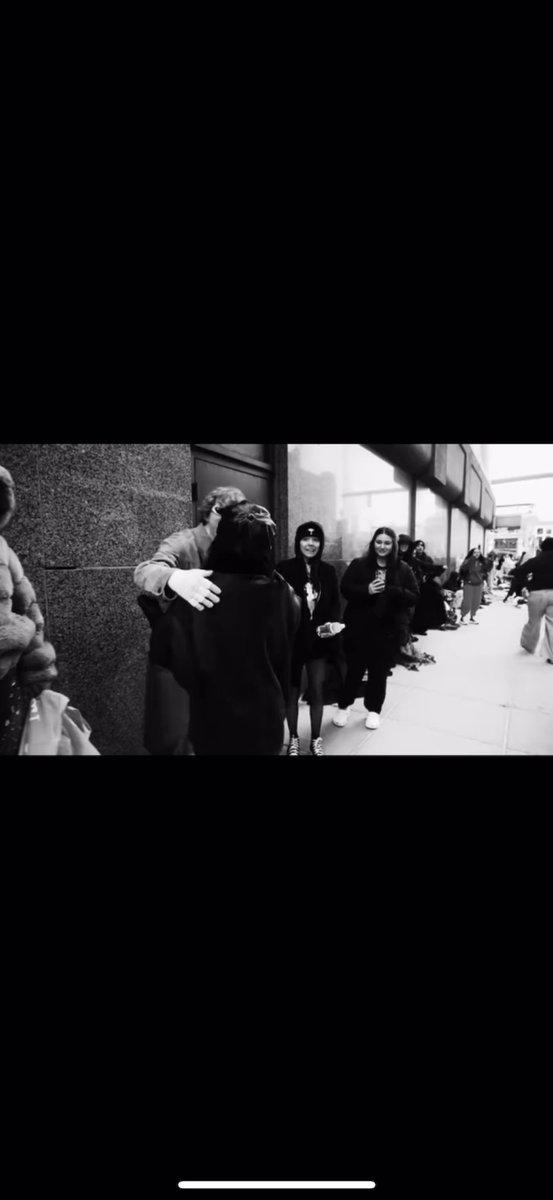 evanmarxx's tweet photo. might catch a familiar face in nessas new tour diaries video 🤍 @nessabarrett @thenessanation https://t.co/hCXnKAQxrw