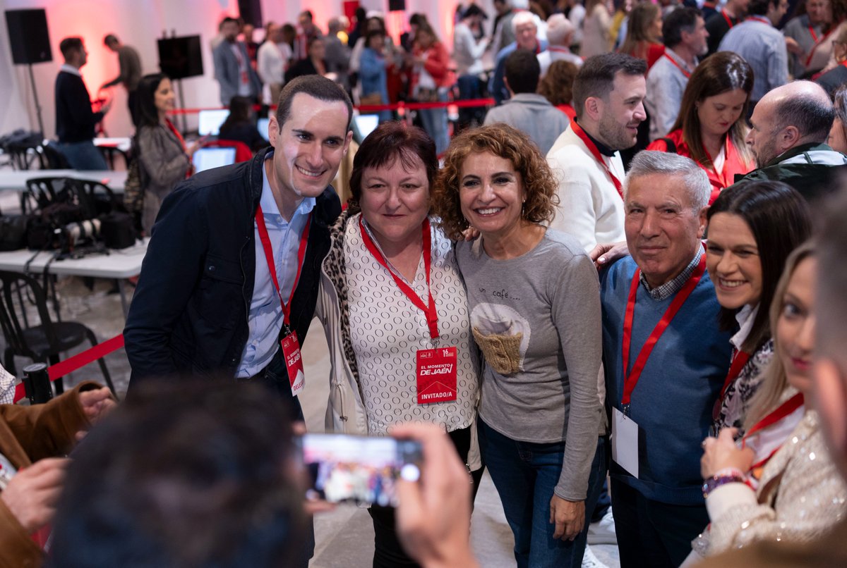 psoedeandalucia's tweet image. 📷 FOTOGALERÍA | Os compartimos el Congreso Provincial del @PSOEJAEN  en imágenes. 

🌹Las y los socialistas jienenses afrontan un nuevo tiempo con ilusión y fuerza. 

flic.kr/s/aHBqjC7d1g