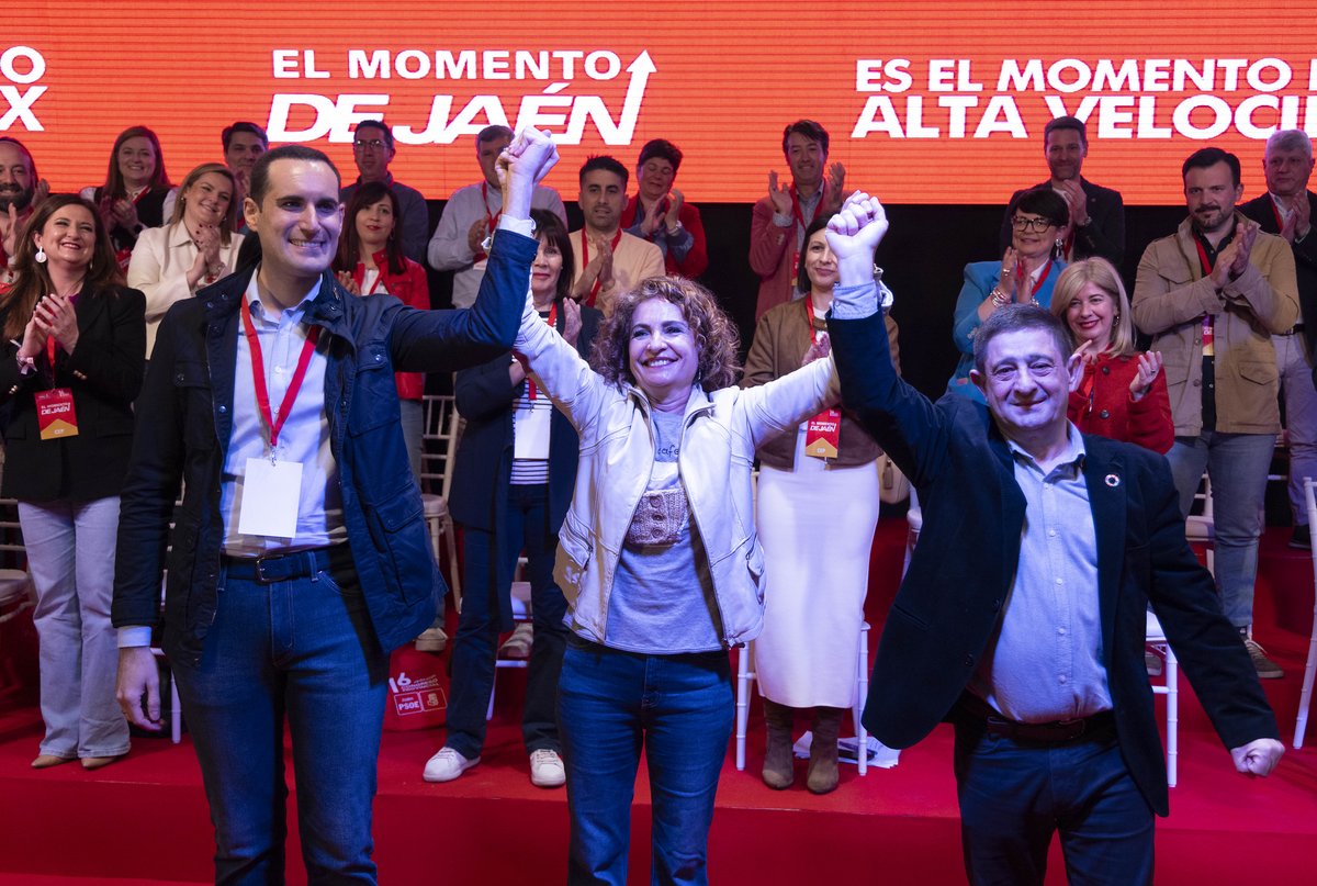psoedeandalucia's tweet image. 📷 FOTOGALERÍA | Os compartimos el Congreso Provincial del @PSOEJAEN  en imágenes. 

🌹Las y los socialistas jienenses afrontan un nuevo tiempo con ilusión y fuerza. 

flic.kr/s/aHBqjC7d1g