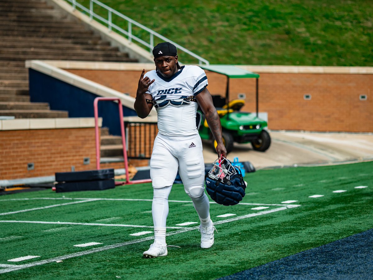 Perfect Weather for Football 😌

#WE