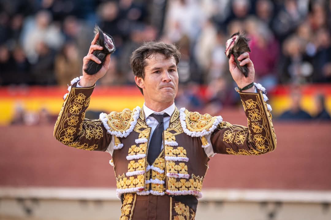 PT DANIEL LUQUE tweet media