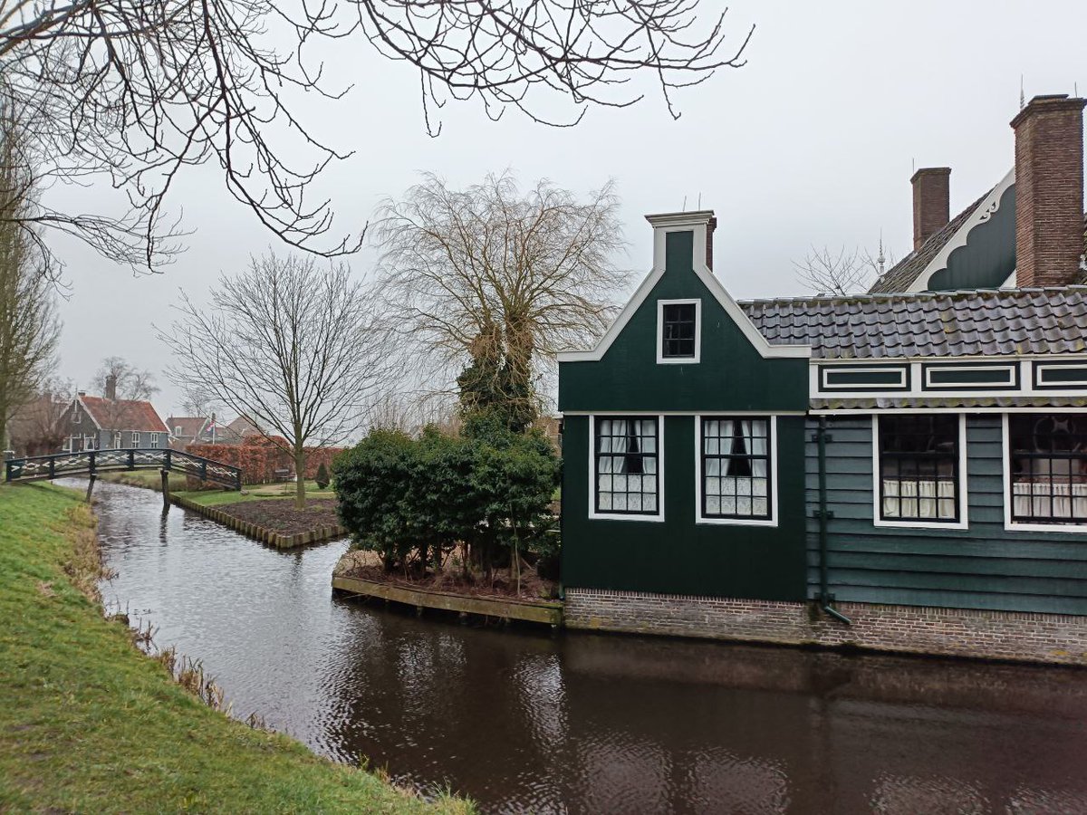 Bazen en büyük farkındalık, çabalamanın karşılıksız olduğunu farketmektir.