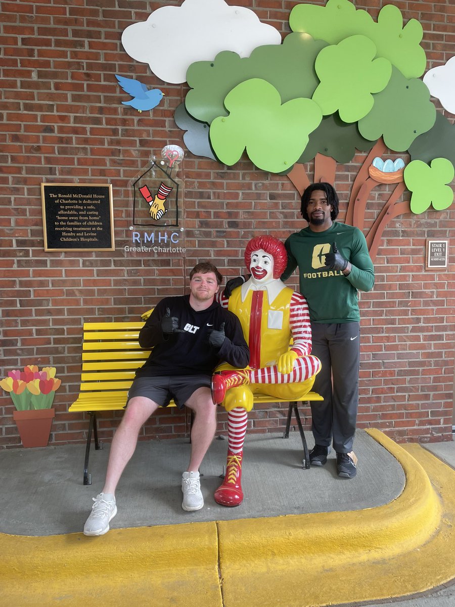 7derrickedwards's tweet photo. Thank you RMHC of Greater Charlotte For having me today I appreciate the experience 💚 @rhmclt https://t.co/vhiDWFK7rb