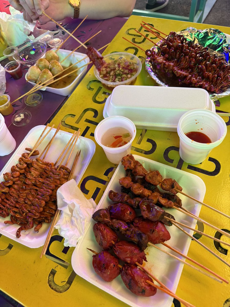Jaktripko's tweet photo. #alrigga #nightmarket #alterdxb #alterrigga #altermuraqqabat #alterdeira https://t.co/fM9rMQ6RvU