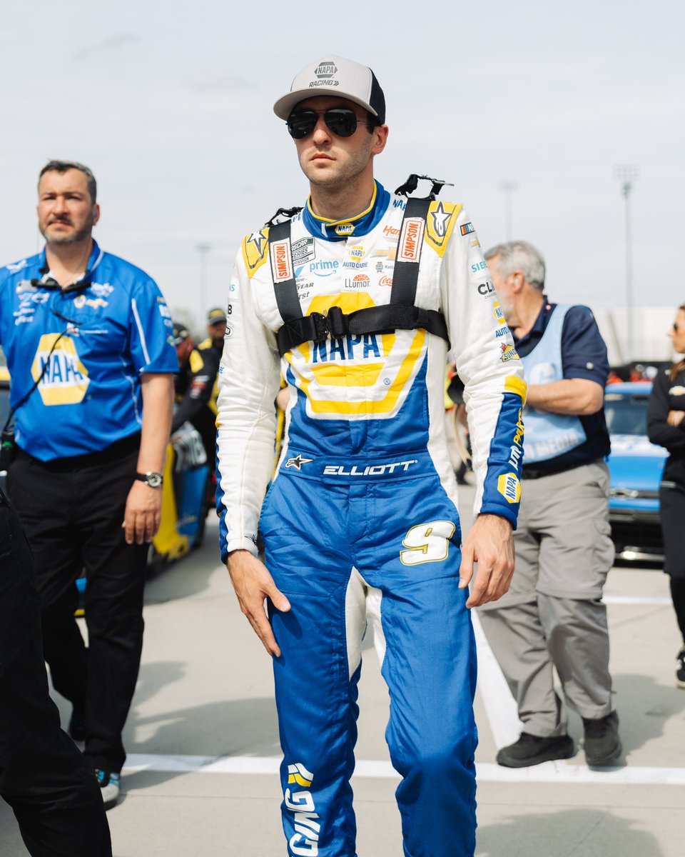 Chase Elliott tweet media