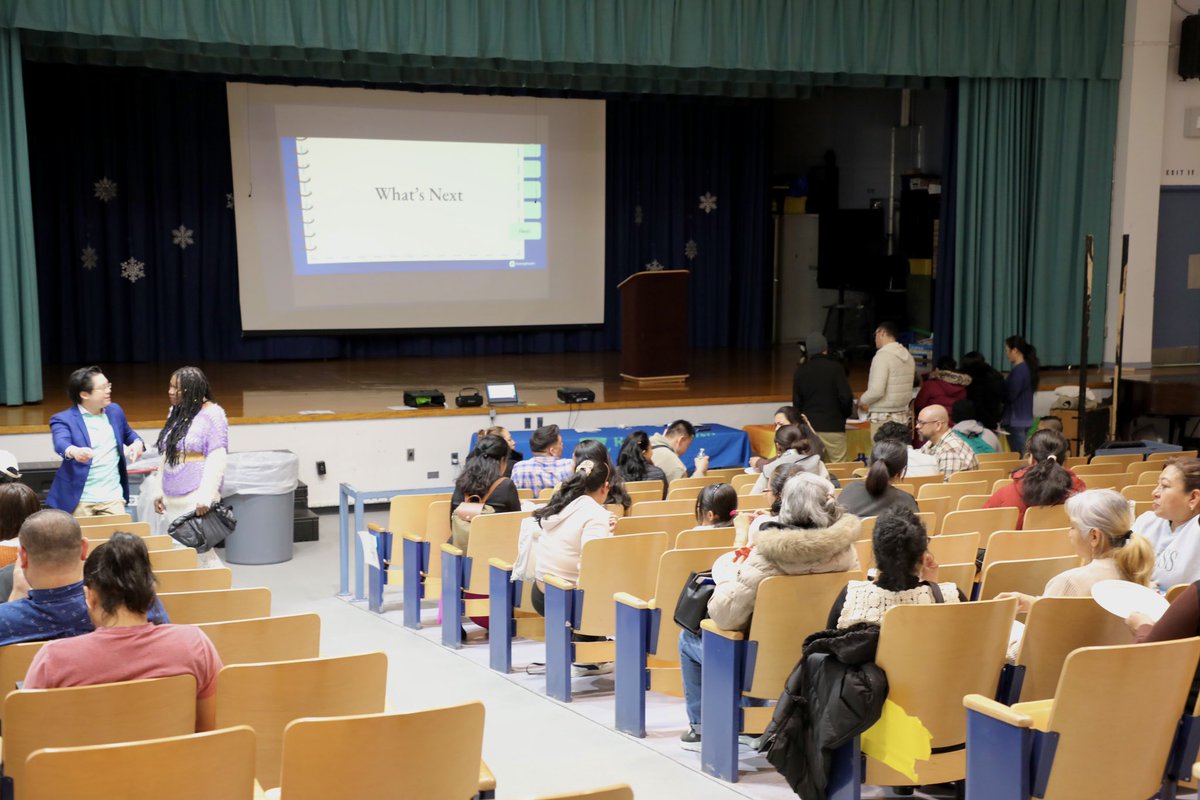 raisinghealth_'s tweet photo. Our Pathways from Education event gathered all our ESOL classes for student presentations, opportunities to connect with workforce trainings and services, and bags of groceries. With support from RaisingHealth, our students can achieve their educational &amp; career goals!  💻📚🥬❤️ https://t.co/mHATKuc0CR