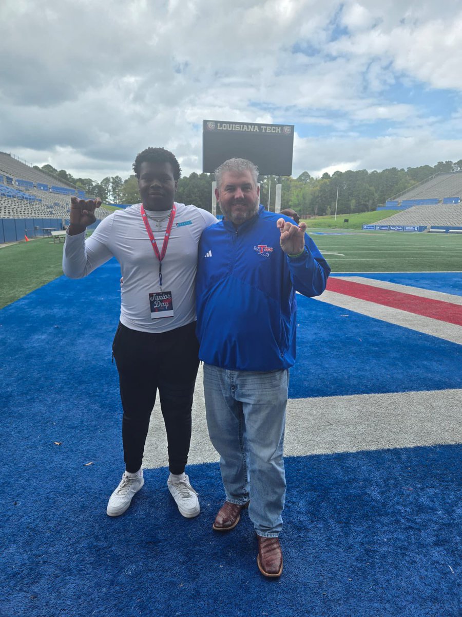 #AGTG After a great conversation with <a href="/SCumbie_LaTech/">Sonny Cumbie</a> I’m blessed to receive my 4th D1 offer from LA Tech! Thanks to <a href="/CoachNate_Young/">Nathan Young</a> <a href="/LATechFB/">LA Tech Football 🏈</a> <a href="/FootballSvale/">Sunnyvale Football</a> <a href="/sterling__trey/">Tre Sterling</a>!