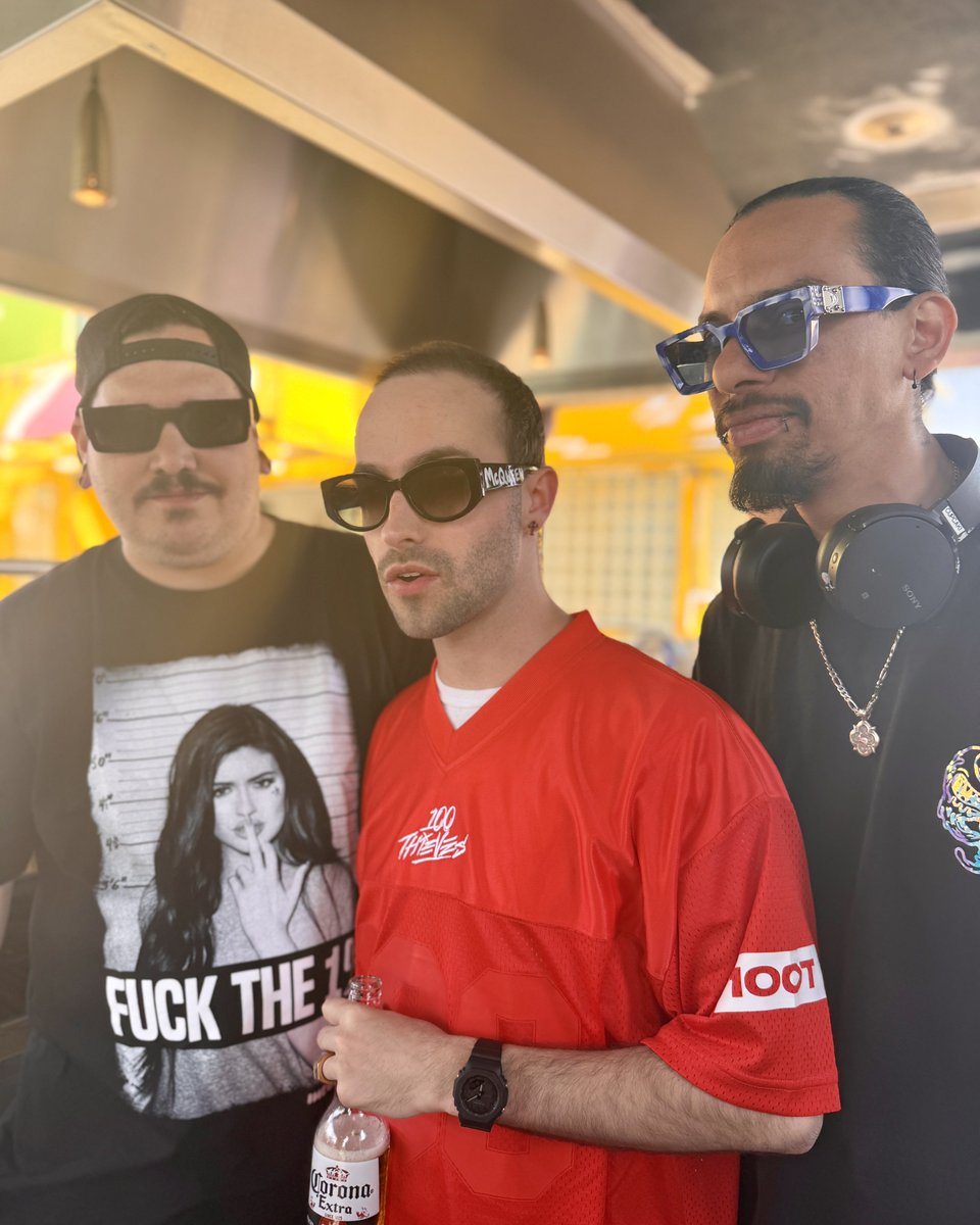 Bbq boys // happy b day <a href="/imjoeyreed/">Joey Reed</a> 🎉 
<a href="/HUGUSart/">Hugus</a> 
<a href="/muvmntdecals233/">Muvmntdecals</a>