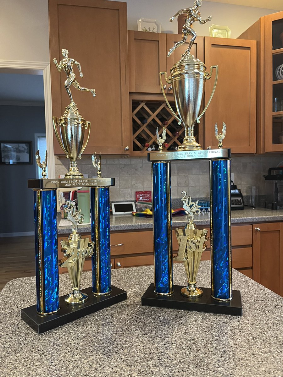 WattersonTF's tweet photo. First meet of the season at the Whetstone Invitational and our girls captured first place and boys second. Nice way to start the season!! #eaglestrack https://t.co/RN0VmPd5zu