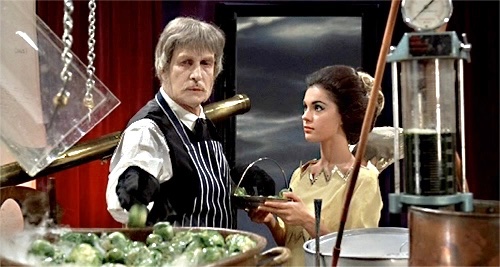 EugWSerra's tweet image. The Abominable Dr. Phibes was released in the U.S. on this day in 1971! #TheAbominableDrPhibes #VincentPrice #JosephCotten #VirginiaNorth #PeterJeffrey #CarolineMunro