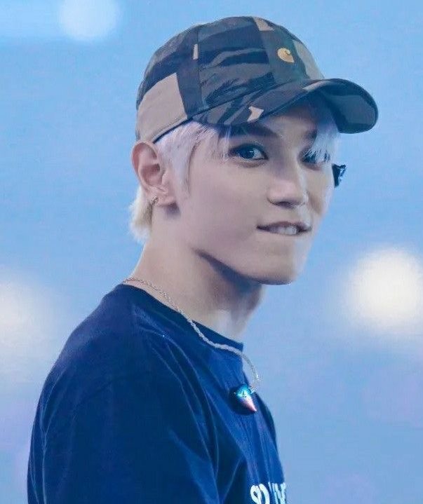 taeyong smiling tweet media