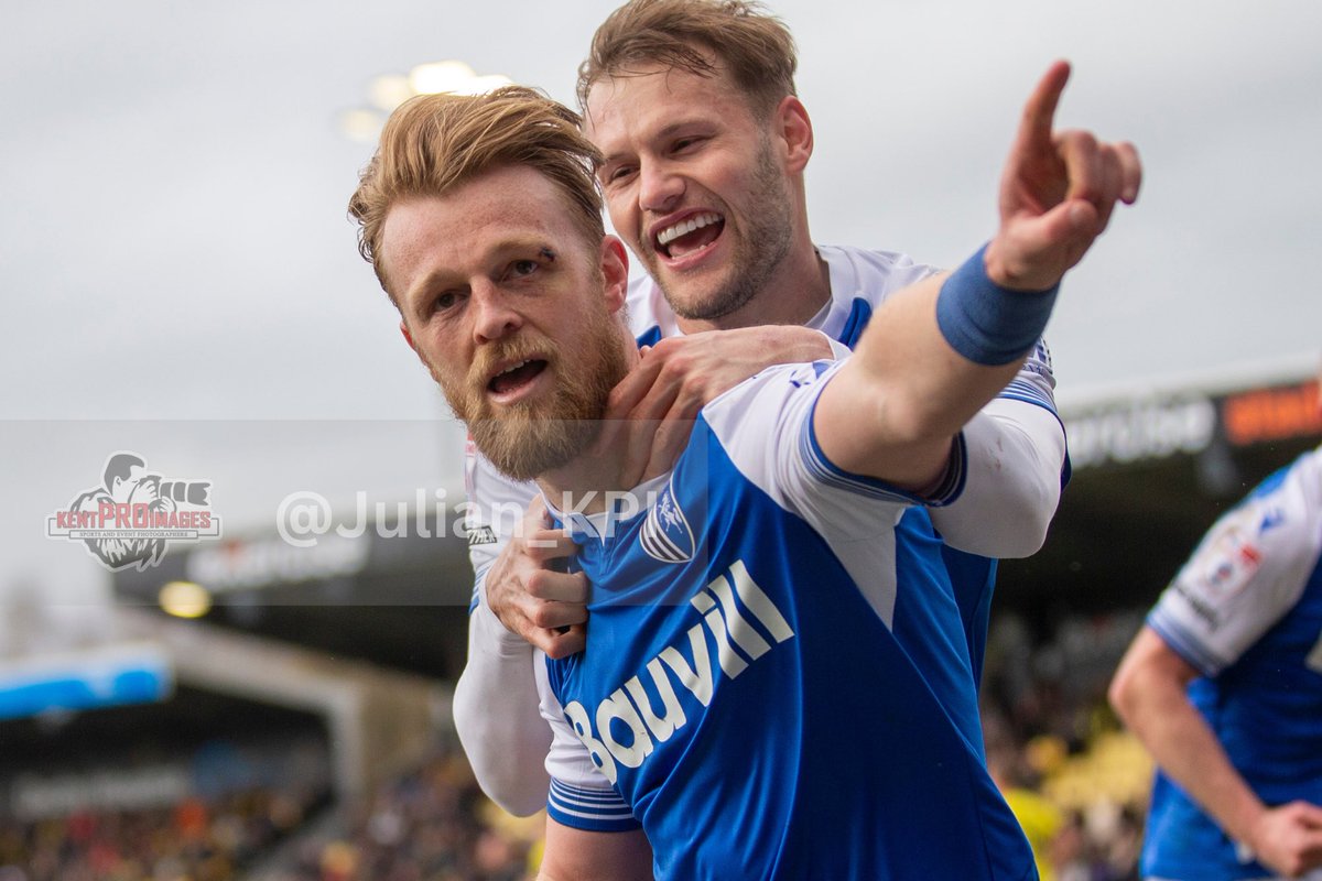 A point to takeaway from Yorkshire. Max Clark’s penalty earns <a href="/TheGillsFC/">Gillingham FC</a> a draw against Harrogate. #gills #eflskybetleaguetwo