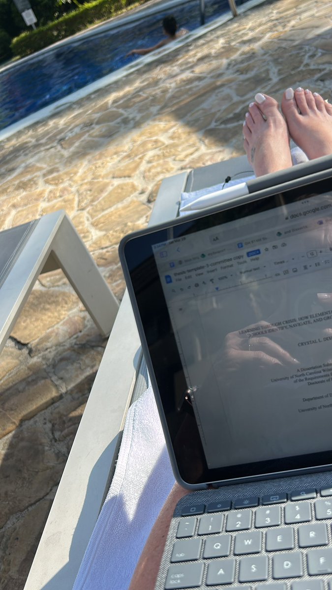 crystaldixon78's tweet image. When a layover turns into a poolside work session that produces both the title and abstract for your dissertation #makethemostofit #gettingitdone