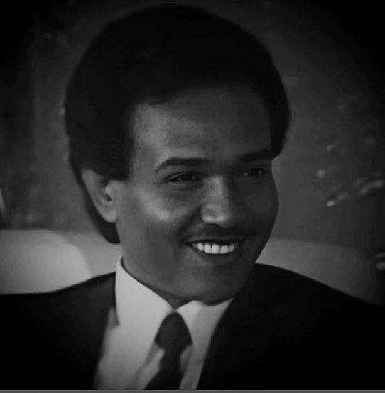 مريت ما للوله طاري
وقفت!! ..ما للندم أسباب

#اغنية_العيد 
#عيدكم_مبارك