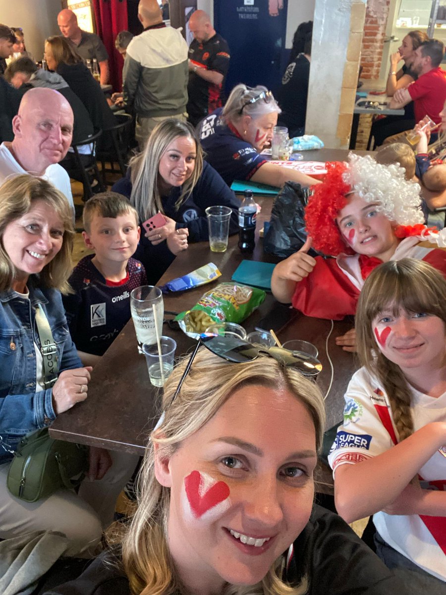 WhalonDanniix's tweet photo. The best few days!! COYS! @Saints1890 https://t.co/Bb0B3SSZ8x