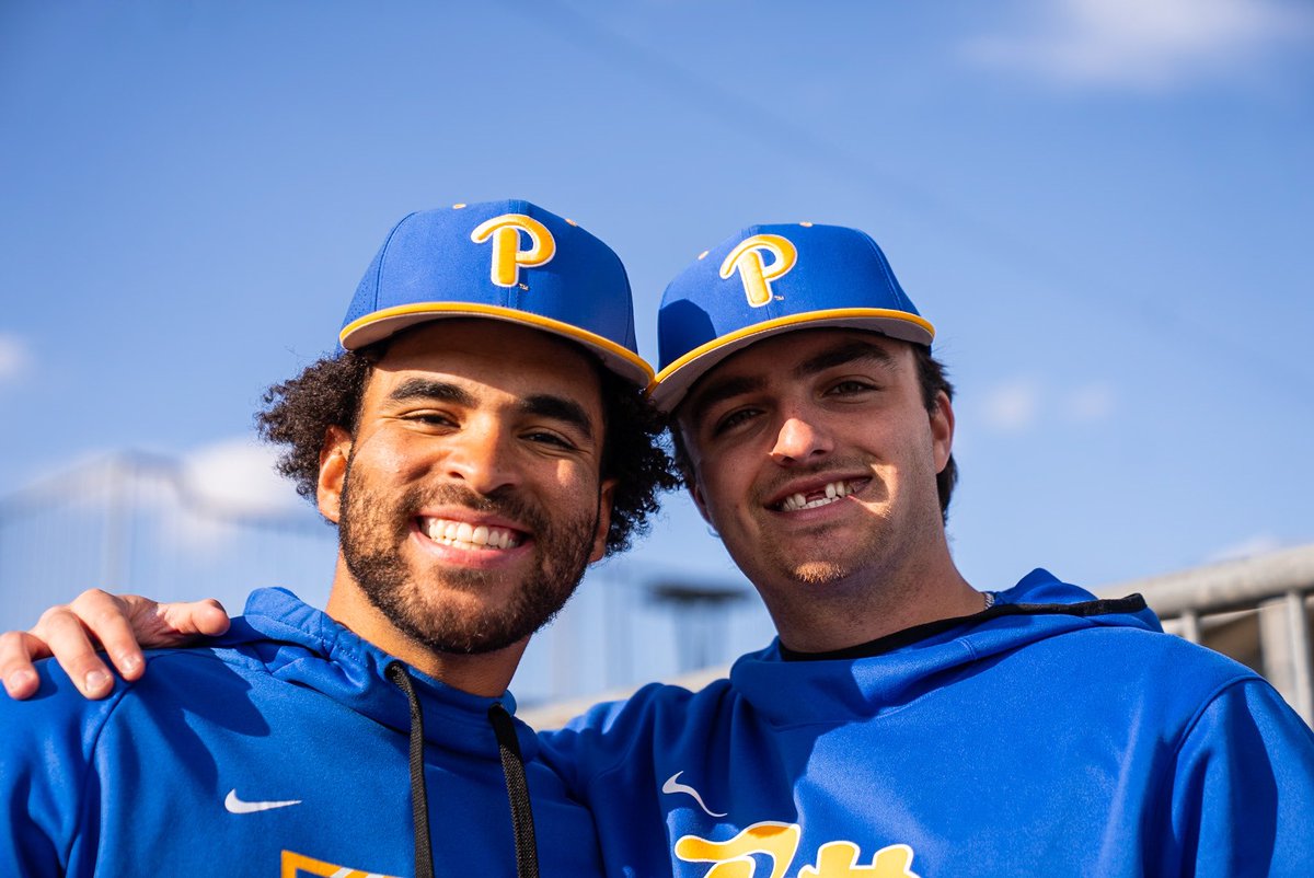 The Photographer 📸 vs. The Photo 🖼️