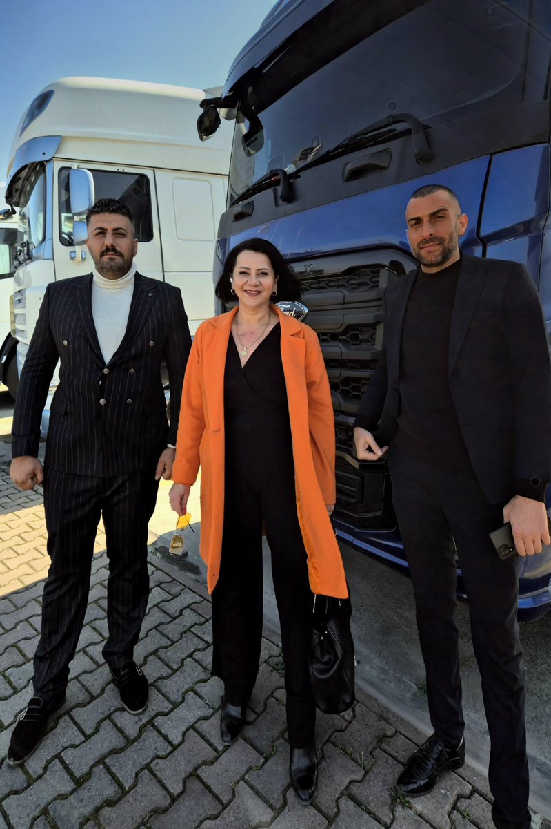 Volvo Daf Ve Ford Marka Araçlar'la Çok Yakında Filomuza Yeni Araçlar Almayı Hedefliyoruz..
Hatipoğulları Tur Hat Taşımacılık Nakliyat
Burak Hatipoğulları