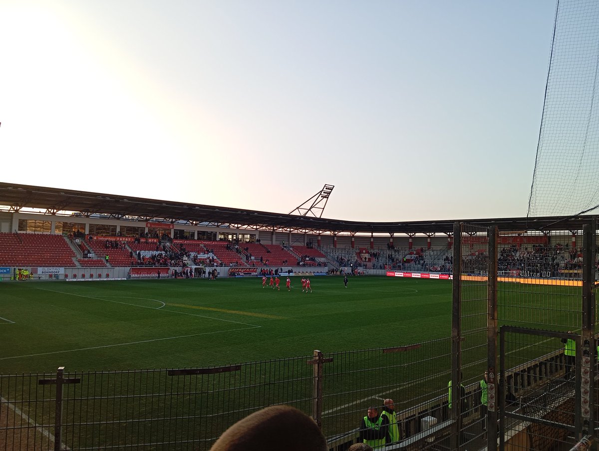 Heute war ich das erste Mal seit Januar 2023 bei einem Spiel des FSV.
#HFCFSV