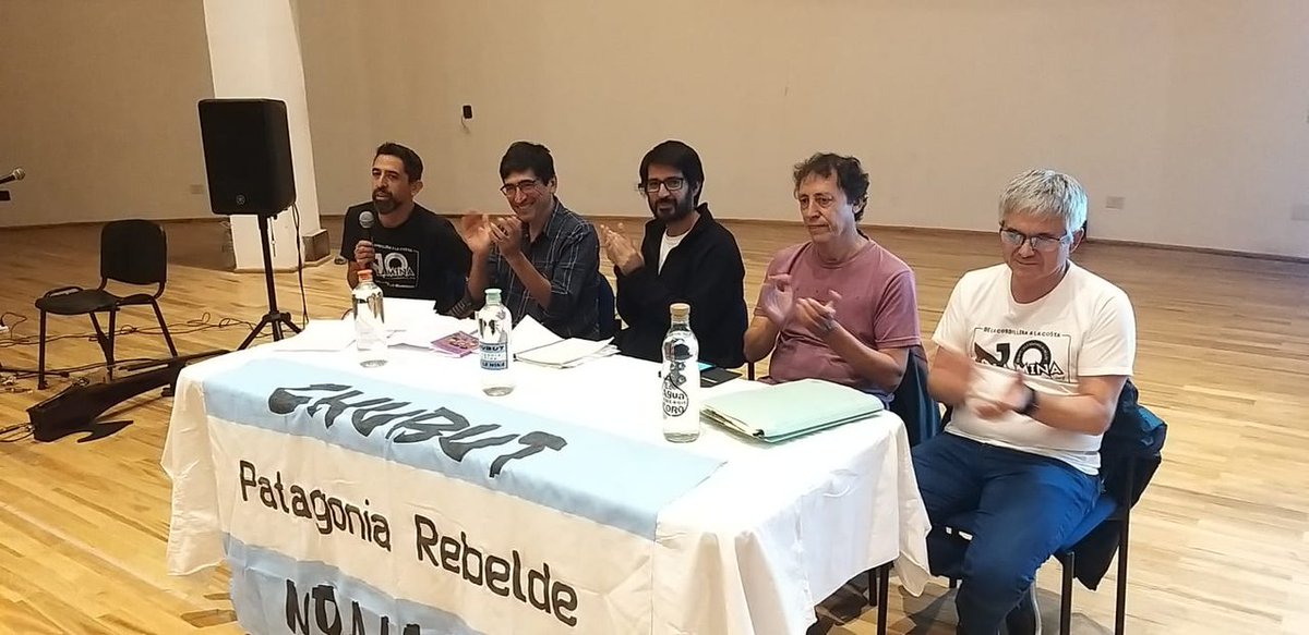 NoalaminaEsquel's tweet photo. Tristísima noticia, aún anunciada.

Uno de los muchos vecinos que se destacó en los inicios cuando nos tocó enfrentar a Meridian, poniendo en juego incluso su puesto laboral. Uno de los participantes en la organización del Plebiscito. https://t.co/w9oHSqlwkr