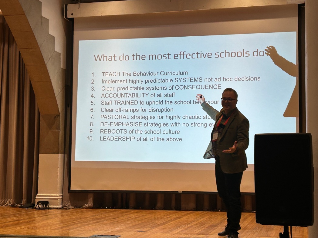.<a href="/tombennett71/">Tom Bennett OBE</a> on what good schools do to manage behavior successfully. #rEDNYC