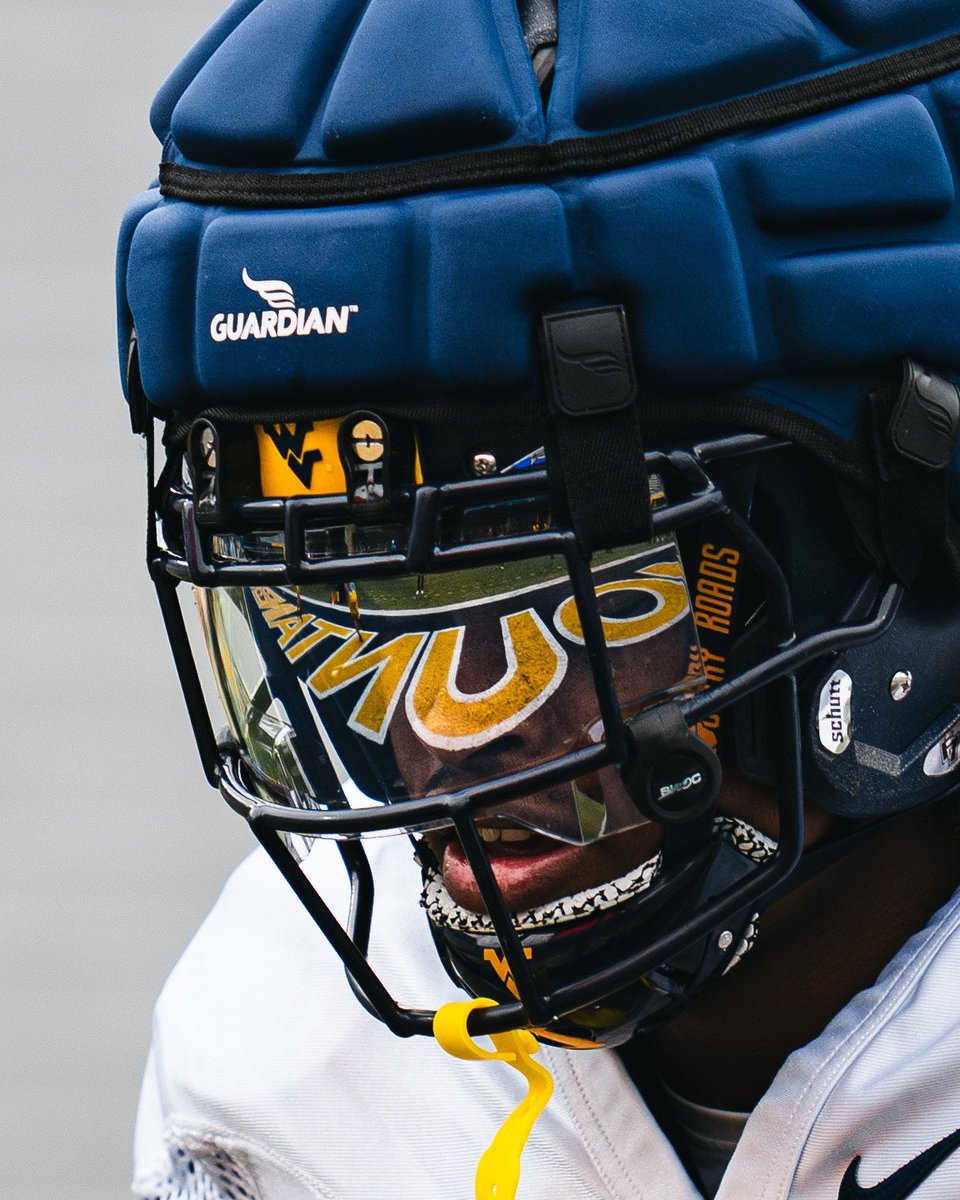 Eyes on the end zone 🙌