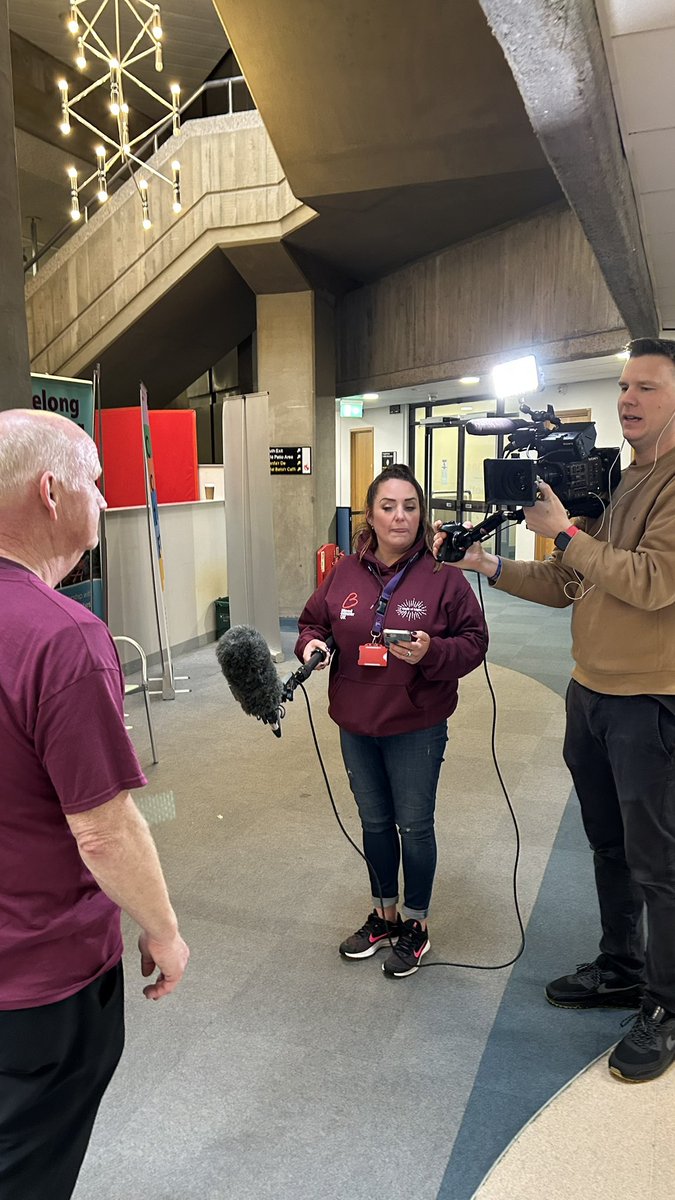 alex_tonks's tweet photo. Wonderful night with Martin Nicholls, @BloodCUK_Wales, @LisaWhittaker02 and the Blood Cancer UK Welsh community. It was wonderful to walk and talk with the fundraising community, raising awareness to #beatbloodcancer. Great to discuss why research is vital #WalkofLight https://t.co/udcH1CZZFT