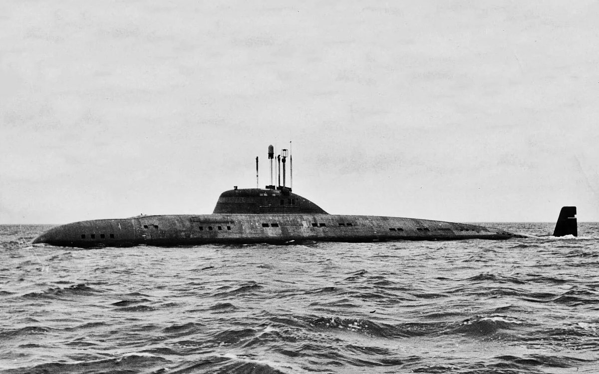 Russian Submarine tweet media