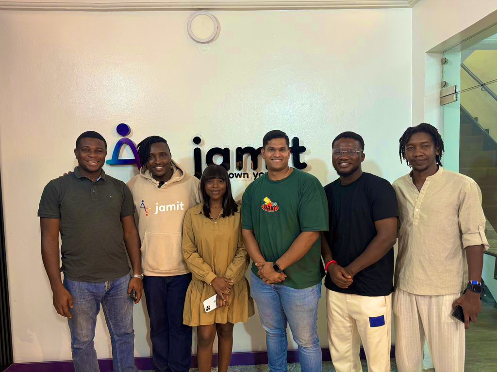 Jpg of the Day! 

We were honored to host 
<a href="/Ebunayo08/">Ebunayo.eth 🇳🇬</a> of <a href="/Web3Bridge/">Web3bridge™ Africa</a>, <a href="/Naicker_94/">Brenton Naicker</a> from <a href="/CV_Labs/">CV Labs</a> <a href="/GeorgiaMakunga/">georgia.lsk</a> and <a href="/jesusgirldems/">Demsss</a> <a href="/jujuboyNFT/">AMANDIANEZE 🌍</a> from <a href="/LiskHQ/">Lisk</a> at the HQ today. 

It was Such a pleasant meeting.