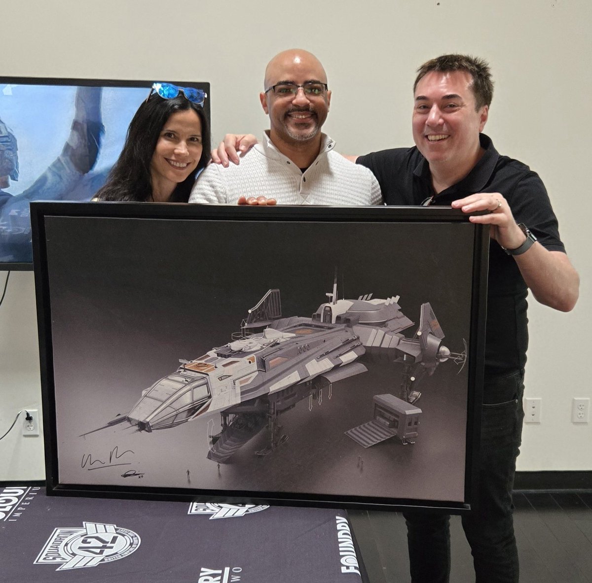 A big huge thank you to Chris &amp; Sandi for their time today! It was wonderful to see everyone and sad to see the LA office go, but bigger and better things for Star Citizen are happening!
 <a href="/SandiRoberts42/">Sandi Roberts</a> <a href="/croberts68/">Chris Roberts</a> 
#StarCitizen <a href="/RobertsSpaceInd/">Star Citizen</a>