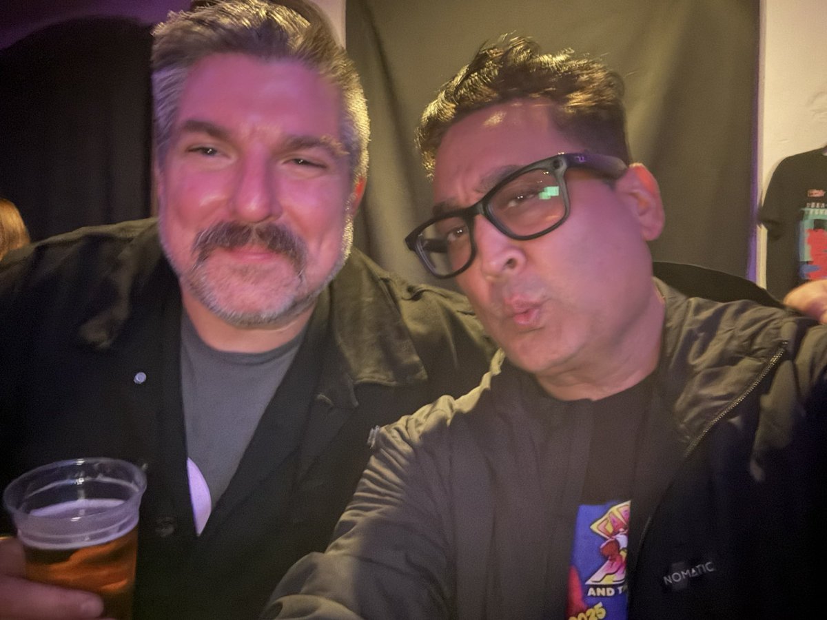 Dr.NO aka Dr. Disco tweet media