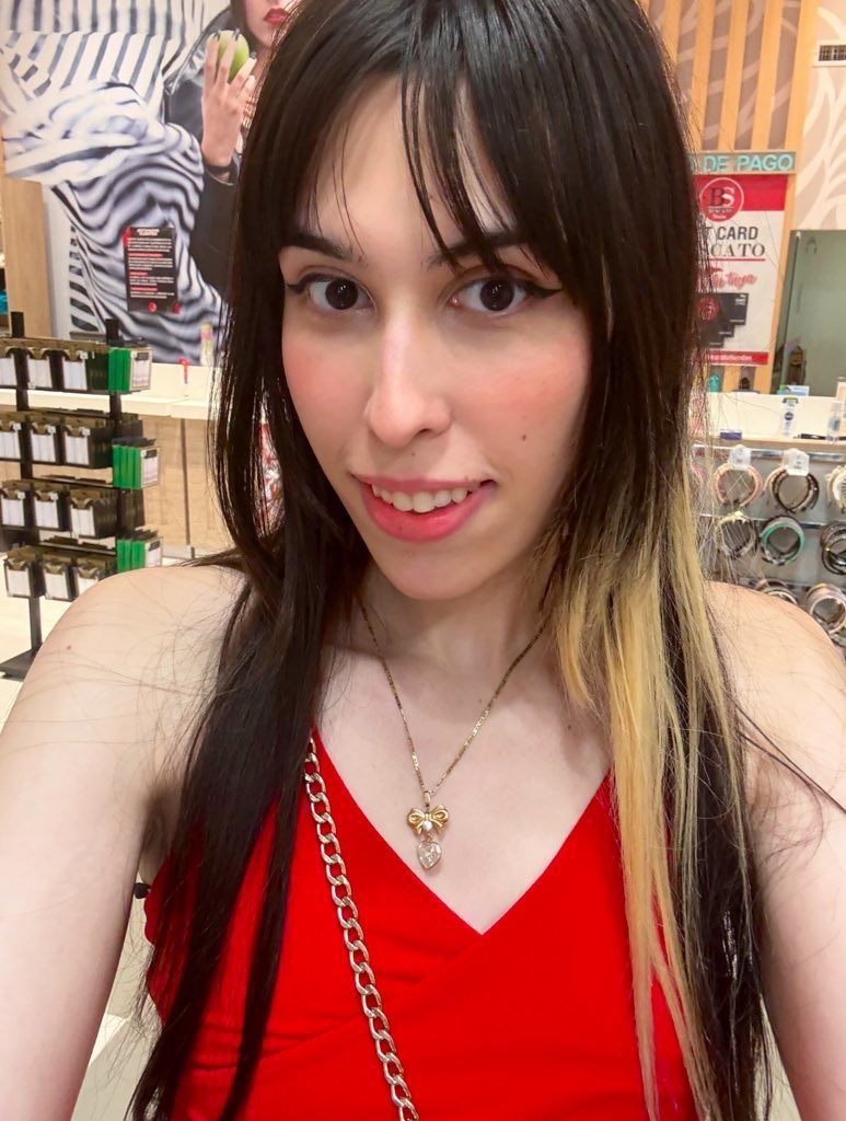 It my birthday 🎉 any present 🎁 from you guys 🥰