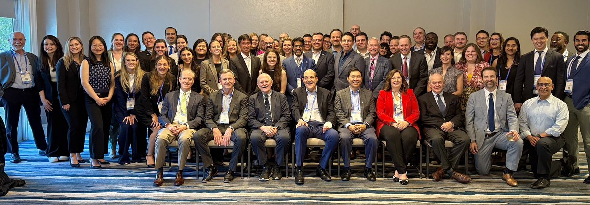 Maker_MD's tweet image. Great turnout of #NCISurgOncAlumni at #SSO2025. Celebrated our legacy of translational immunotherapy, Steve Rosenberg and the early pioneers that came thru the surgery branch, (re)connected with alumni/trainees, and laid plans for the future. @sitcancer @SocSurgOnc