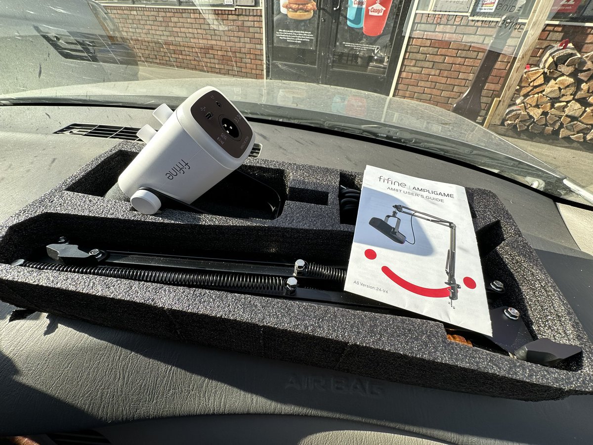 LVI Dayme | Damien tweet media