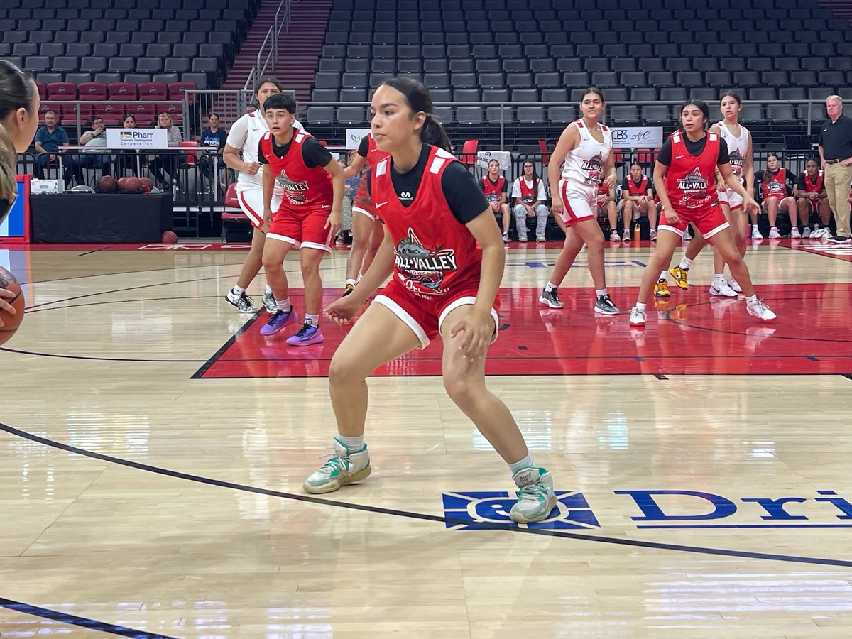 CoAcHTeEHooPs's tweet photo. RGV VIPERS ALL VALLEY SHOWCASE: BRIANNA GARCIA!!!
Congratulations kiddo! https://t.co/V3nyOb8jH4