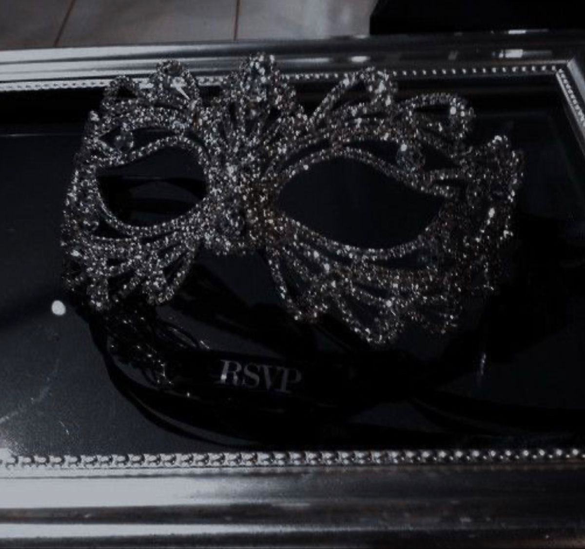 PrincessFloraR's tweet image. •

 #eldersballinbelrose

•