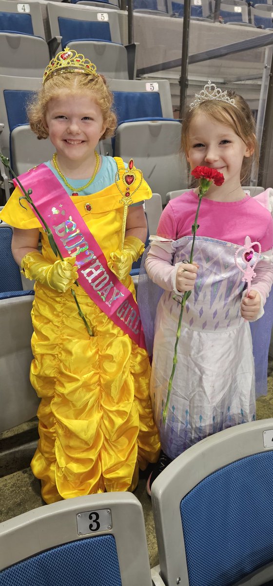 JCO1983's tweet photo. Princess night and birthday celebration!
@FWKomets
#LetsGoKomets
#KometHockey
#Clinched2025 https://t.co/JVUSQQm24w