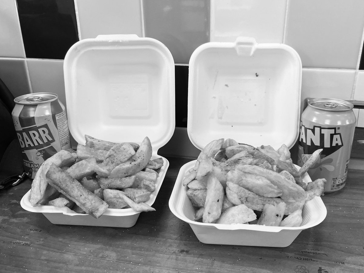 mattlynhamphoto's tweet image. #Gallery365in2025SaturdayMono
#Gallery365in2025
@Gallery365photo
At Russell’s fish and chip shop, Redcar