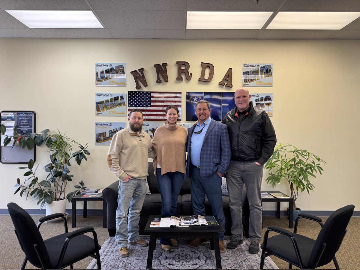 MirandaHoover12's tweet image. 8 days, countless memories! From working in Elko to exciting project meetings, breathtaking sunrises, and moments with friends in historic places -- every day brought something new. Grateful for the journey, the people, and the places along the way. #workandwander