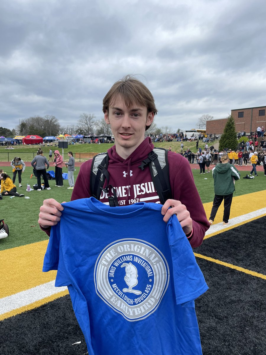 De Smet Track and XC (@desmettrackxc) on Twitter photo Junior Braden Butler, in his first ever HS track meet, WINS the High Jump at a very competitive meet at Festus, with a jump or 1.87 meters (6’ 1.5”). Excited to see what he can do this season!!! <a href="/Bradenballer11/">Braden Butler</a> Junior Braden Butler, in his first ever HS track meet, WINS the High Jump at a very competitive meet at Festus, with a jump or 1.87 meters (6’ 1.5”). Excited to see what he can do this season!!! <a href="/Bradenballer11/">Braden Butler</a>