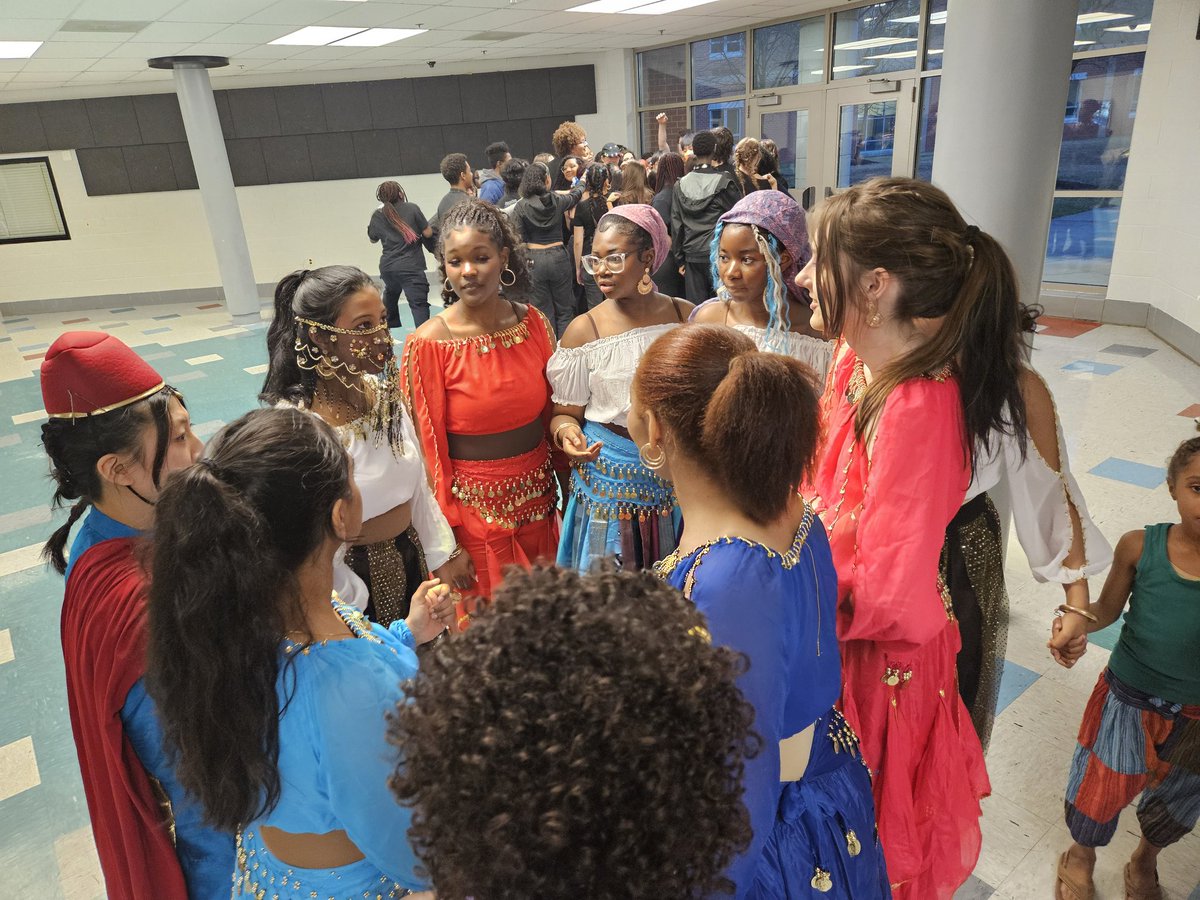Tara-Dee Henry (@apwhitely_jags) on Twitter photo It's night 2 of Aladdin Jr. and the stage lights are shining bright. Amazing cast, amazing direction, and all-around good time! There is still plenty of time to join us, 3/30, 4/5, & 4/6 <a href="/NorthwestJags/">NWJagsPrincipal</a> It's night 2 of Aladdin Jr. and the stage lights are shining bright. Amazing cast, amazing direction, and all-around good time! There is still plenty of time to join us, 3/30, 4/5, & 4/6 <a href="/NorthwestJags/">NWJagsPrincipal</a>