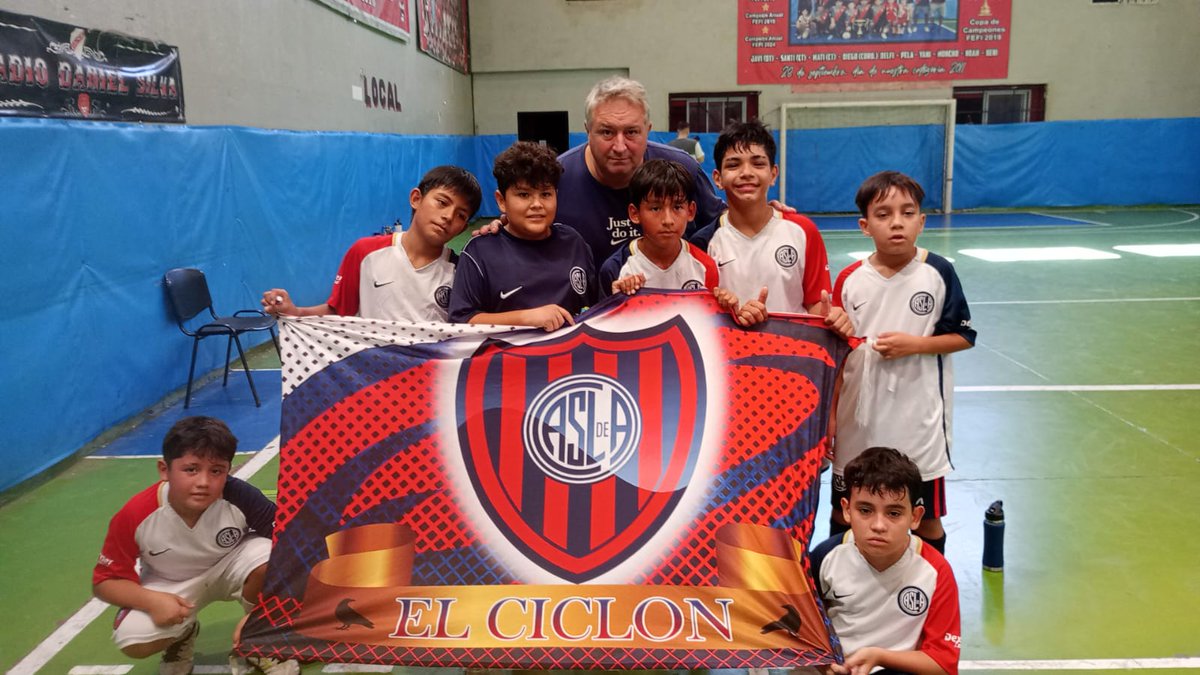 ESCUELA FUTBOL CASLA tweet media