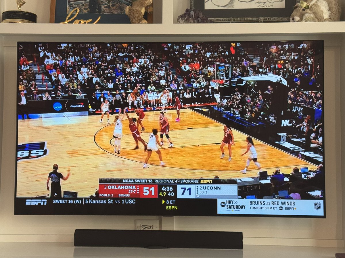 #dallaswings fans have to be salivating right now, watching #paige go off for 40 points! #paigebueckers #uconn #wnbadraft #wfaa