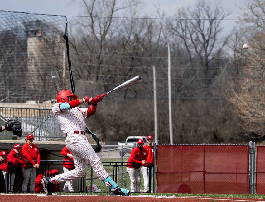 And we have lift-off! <a href="/WittenbergUBase/">Wittenberg Baseball</a> strikes for 27 runs in doubleheader sweep of DePauw to open <a href="/NCAC/">NCAC</a> play: wittenbergtigers.com/x/ke3gn #TigerUp
