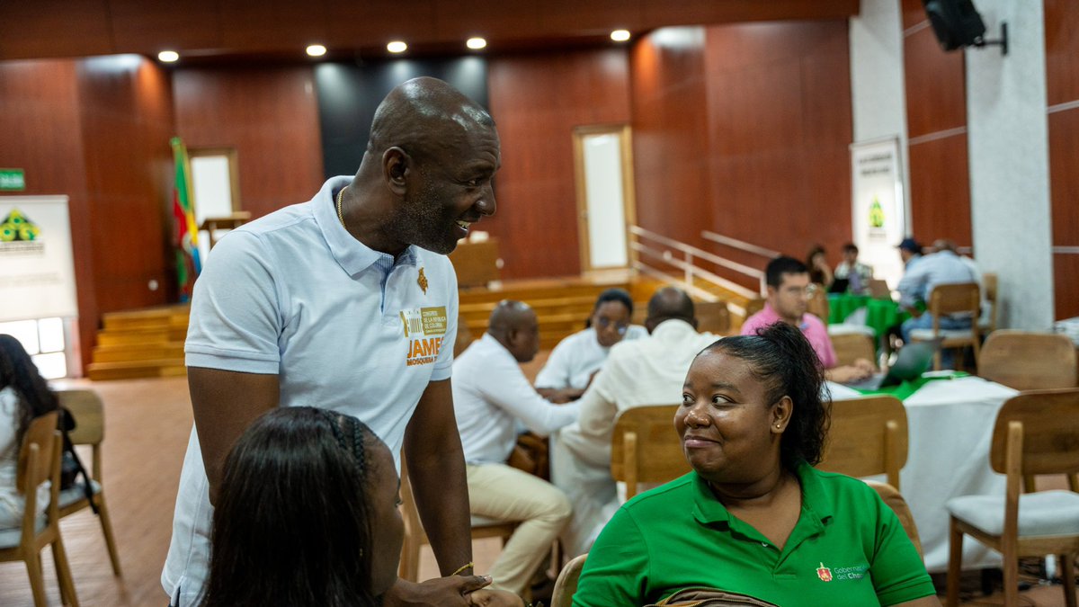 JamesMosqueraT's tweet image. #PactoChocó Tras tres días de trabajo, la jornada del @DNP_Colombia en Chocó concluyó con grandes avances en la revisión de proyectos. Movilizarán $118 mil millones de Regalías para fortalecer sectores como agricultura, vivienda, TIC y transporte.  

#CITREP  
#VidaPazyTerritorio