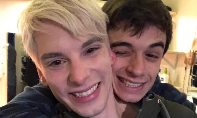 greenascorp's tweet image. ⋆ ˚｡⋆ ꪆৎ ˚  scorbus fanfics list

— con comentarios que nadie pidió